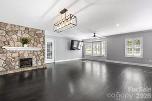 14214 Honeysuckle Ridge Dr, Matthews, NC 28105 - Photo 3