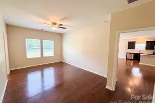 7110 Strawberry Fields Ln, Charlotte, NC 28278 - Photo 9