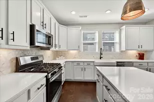 4136 Castleton Rd, Charlotte, NC 28211 - Photo 17