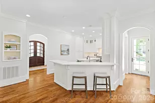2427 Danbury St, Charlotte, NC 28211 - Photo 5