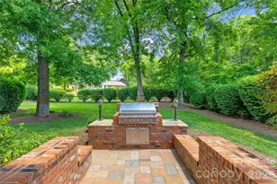 2427 Danbury St, Charlotte, NC 28211 - Photo 41