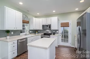 20131 Tailwind Ln, Cornelius, NC 28031 - Photo 21