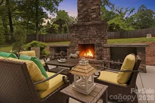 1496 Hardwood Cir, Newton, NC 28658 - Photo 3