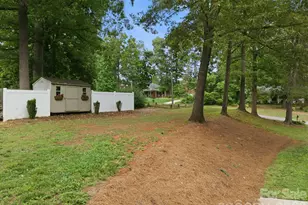 1496 Hardwood Cir, Newton, NC 28658 - Photo 39