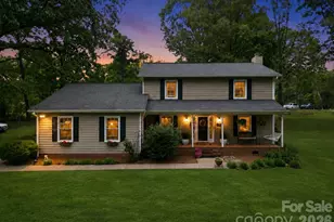 1496 Hardwood Cir, Newton, NC 28658 - Photo 1