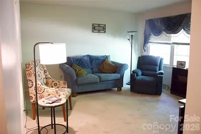 4631 Highlake Drive, Charlotte, NC 28215 - Photo 15
