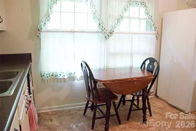 4631 Highlake Drive, Charlotte, NC 28215 - Photo 11