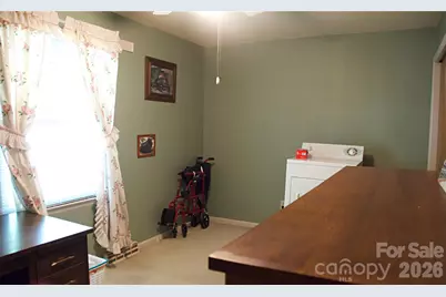4631 Highlake Drive, Charlotte, NC 28215 - Photo 27
