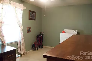 4631 Highlake Dr, Charlotte, NC 28215 - Photo 27