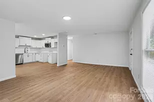 9118 S Lakebrook Rd, Charlotte, NC 28214 - Photo 5
