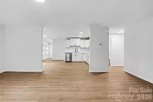 9118 S Lakebrook Rd, Charlotte, NC 28214 - Photo 5