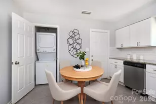 609 Fawnbrook Ln, Charlotte, NC 28217 - Photo 11