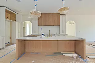 1329 Bevis Dr, Charlotte, NC 28209 - Photo 5
