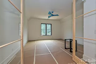 1329 Bevis Dr, Charlotte, NC 28209 - Photo 29