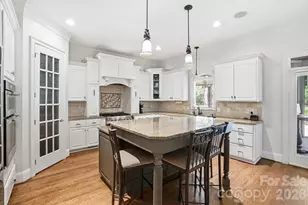 105 Quincy Ct, Mooresville, NC 28117 - Photo 9