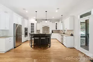 105 Quincy Ct, Mooresville, NC 28117 - Photo 9