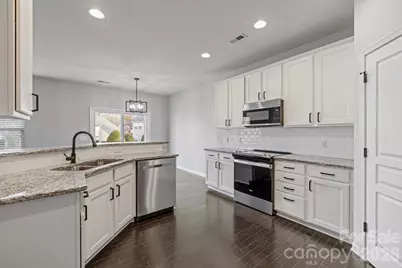 4364 Park South Station Boulevard, Charlotte, NC 28210 - Photo 9