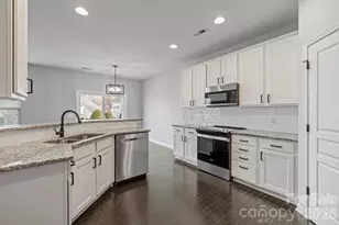 4364 Park South Station Blvd, Charlotte, NC 28210 - Photo 9