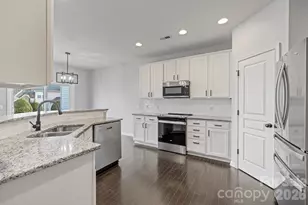4364 Park South Station Blvd, Charlotte, NC 28210 - Photo 11