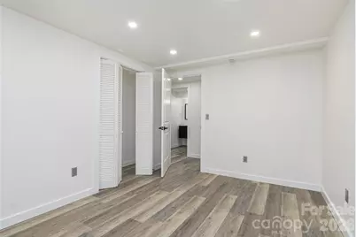 286 Berkeley Road, Hendersonville, NC 28792 - Photo 27