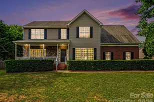 2715 Thornburg Ct, Monroe, NC 28110 - Photo 3
