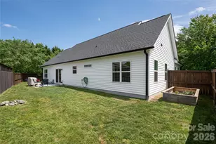 185 Springfield Meadow Dr, Etowah, NC 28729 - Photo 37