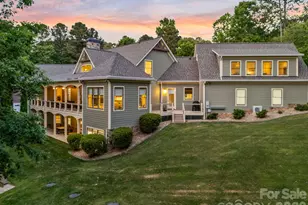 2243 Whiterock Ct, Sherrills Ford, NC 28673 - Photo 5