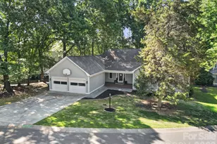 26037 Windjammer Dr, Fort Mill, SC 29708 - Photo 47