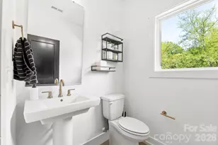 2703 Parkway Ave, Charlotte, NC 28208 - Photo 9
