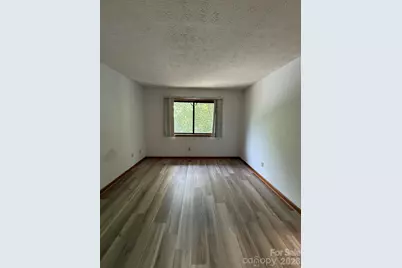 581 Courtwood Lane #6, Hendersonville, NC 28739 - Photo 5