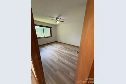 581 Courtwood Lane #6, Hendersonville, NC 28739 - Photo 5