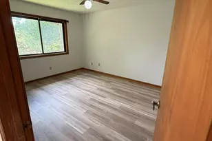 581 Courtwood Ln, Hendersonville, NC 28739 - Photo 5