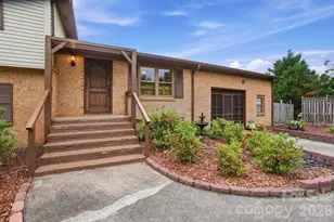 12006 Swanee Ln, Charlotte, NC 28273 - Photo 3