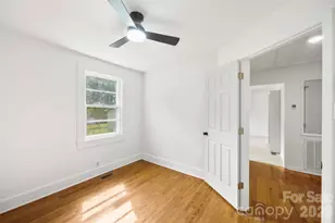 301 Gittens St, Lowell, NC 28098 - Photo 15