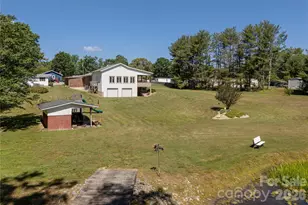 231 Allen Rd, East Flat Rock, NC 28726 - Photo 35