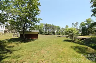 231 Allen Rd, East Flat Rock, NC 28726 - Photo 17