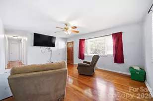 207 Starview Ln, Dallas, NC 28034 - Photo 5