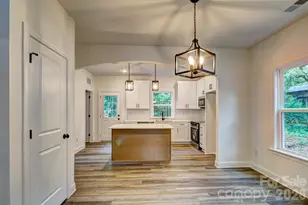 504 Oakland Dr, Shelby, NC 28150 - Photo 5
