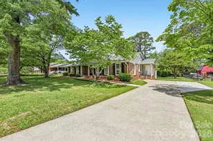 1019 Christopher Cir, Rock Hill, SC 29730 - Photo 3