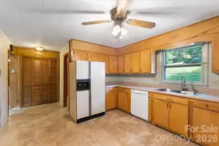 295 Bramlett Dr, Waynesville, NC 28785 - Photo 9
