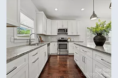 1216 Lomax Avenue, Charlotte, NC 28211 - Photo 13