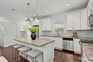 1216 Lomax Ave, Charlotte, NC 28211 - Photo 11