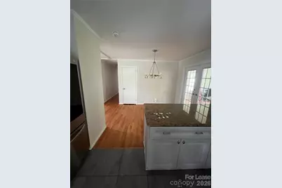 4925 Vincent Lane, Charlotte, NC 28210 - Photo 3