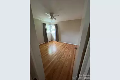 4925 Vincent Lane, Charlotte, NC 28210 - Photo 7