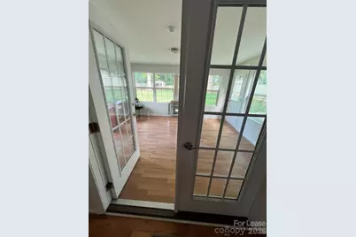 4925 Vincent Lane, Charlotte, NC 28210 - Photo 9