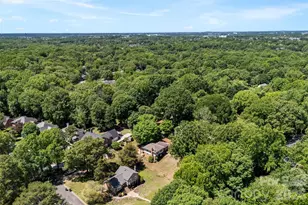 2411 Roundabout Ln, Charlotte, NC 28210 - Photo 29