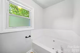 2411 Roundabout Ln, Charlotte, NC 28210 - Photo 19