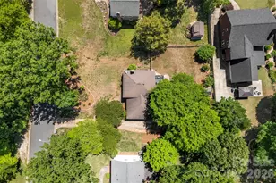 2411 Roundabout Ln, Charlotte, NC 28210 - Photo 33