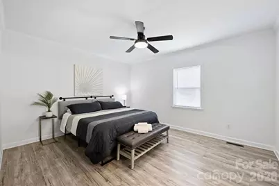 1017 Pegram Street, Charlotte, NC 28205 - Photo 9