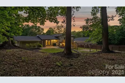 3400 Campbell Drive, Charlotte, NC 28205 - Photo 3